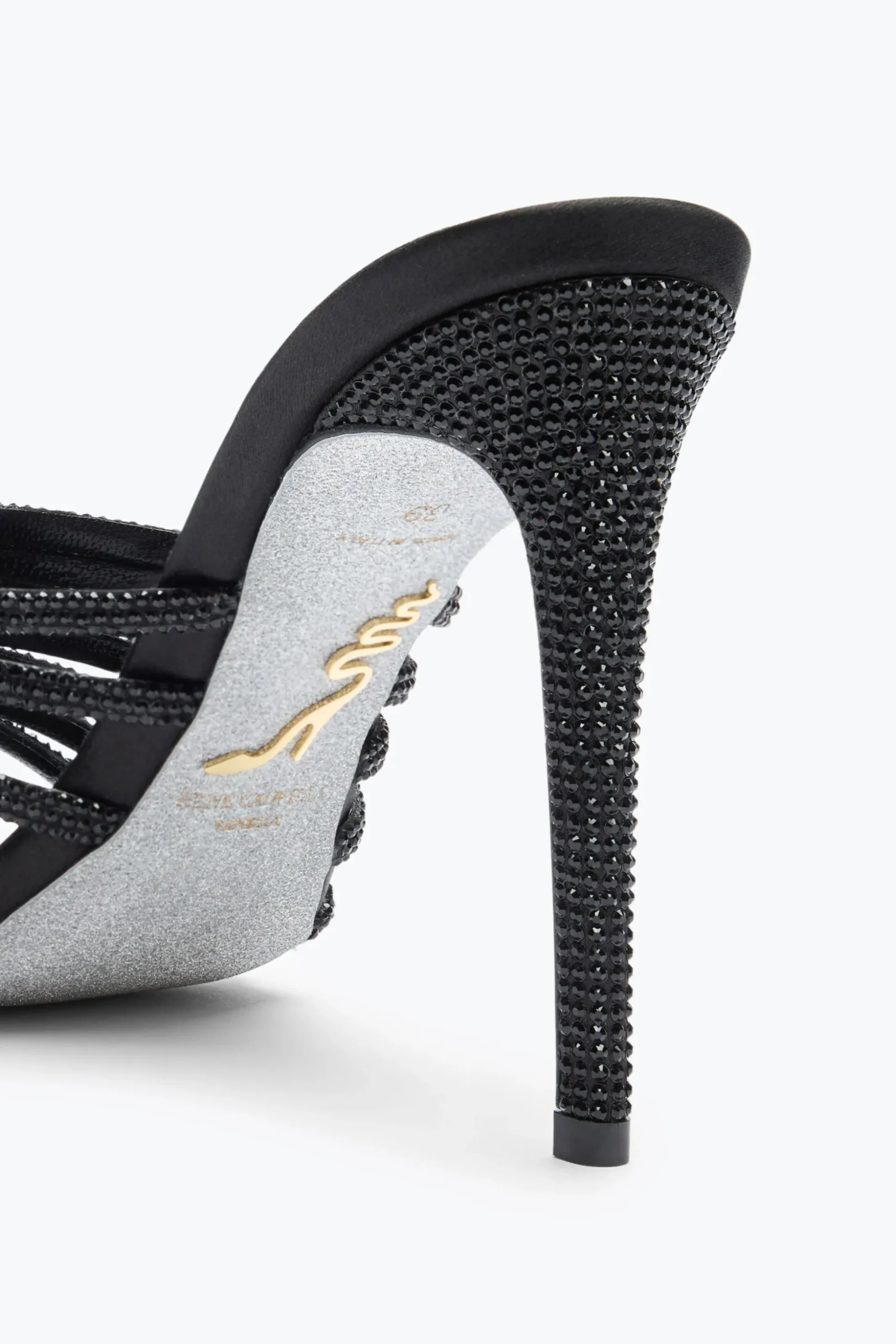 MULE FULL TRIM NOIRE 105